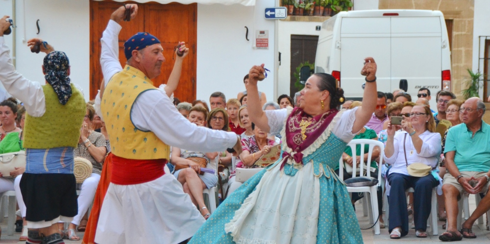 Traditional Dancing