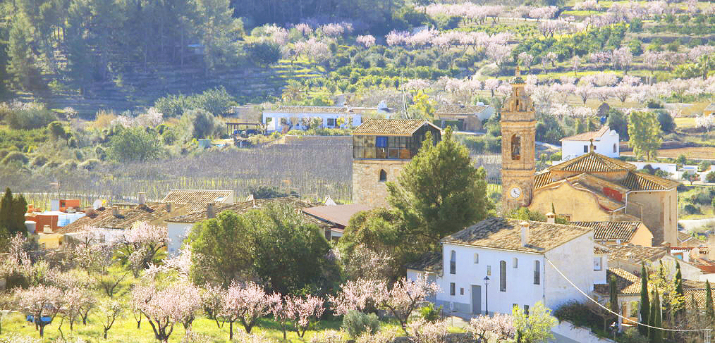 XAD210309-01 CREAMA Tourism