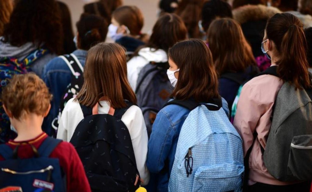 GVA 210324 Schools