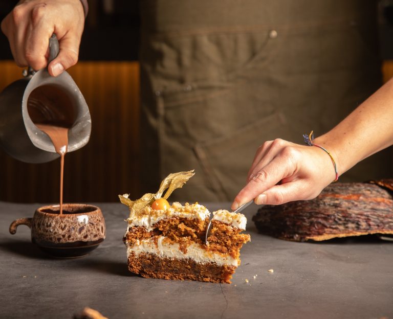 cake and chocolate 768x624