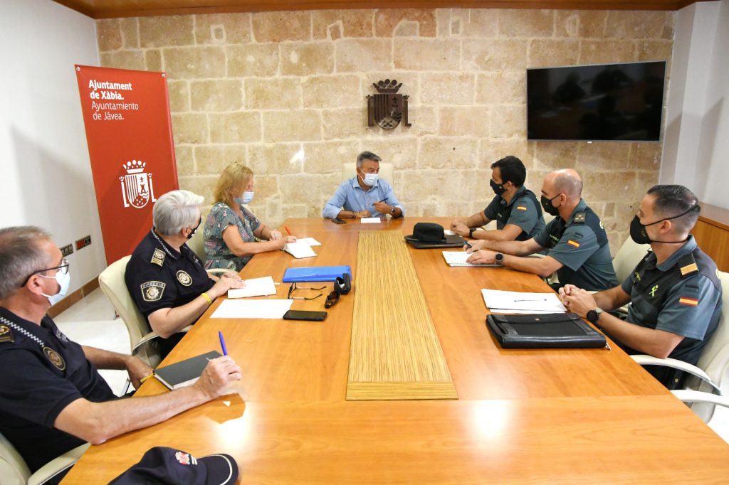 210723-6 Police-1