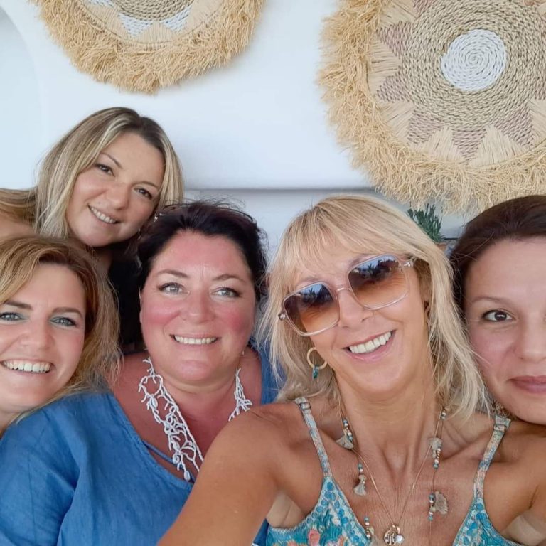 facebook 1630880557798 6840408847099924587 768x768