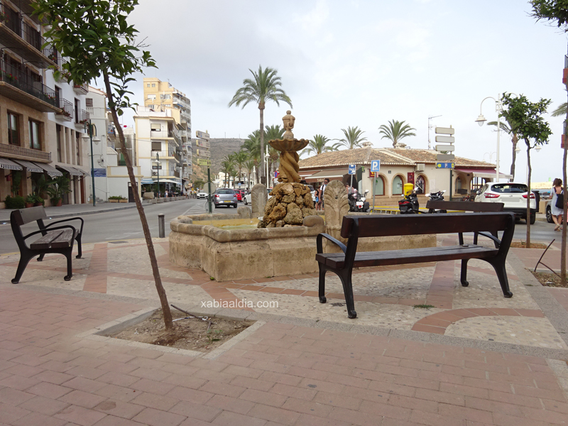 211015-04 Port Fountain-1