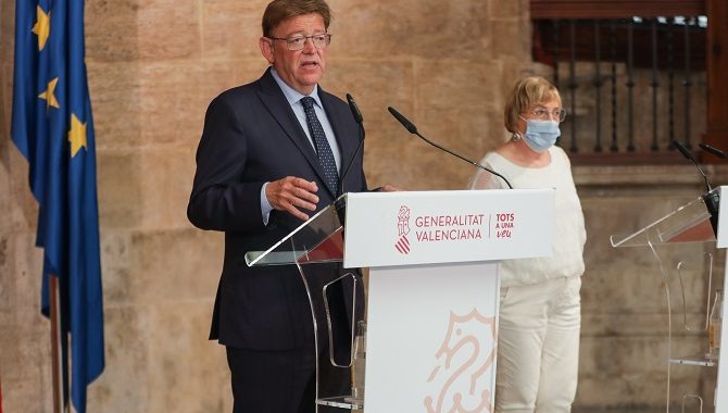 29 - COVID Passport Puig