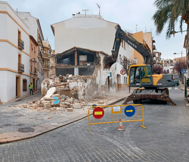 11-House Roques