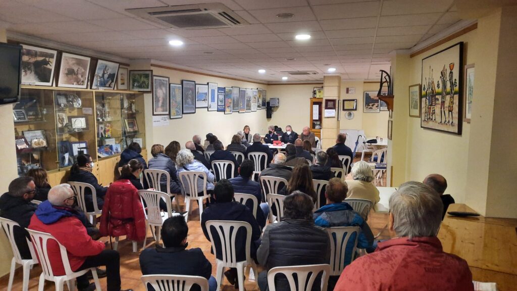 reunion vecinos