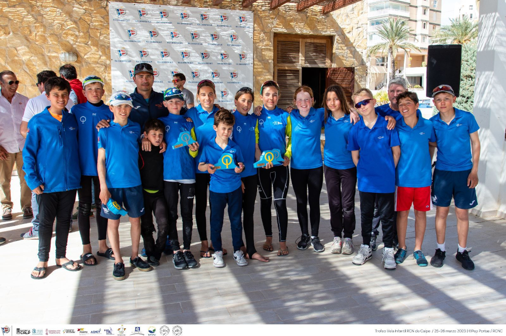 trofeoCalp_MateoyChicosOptimist