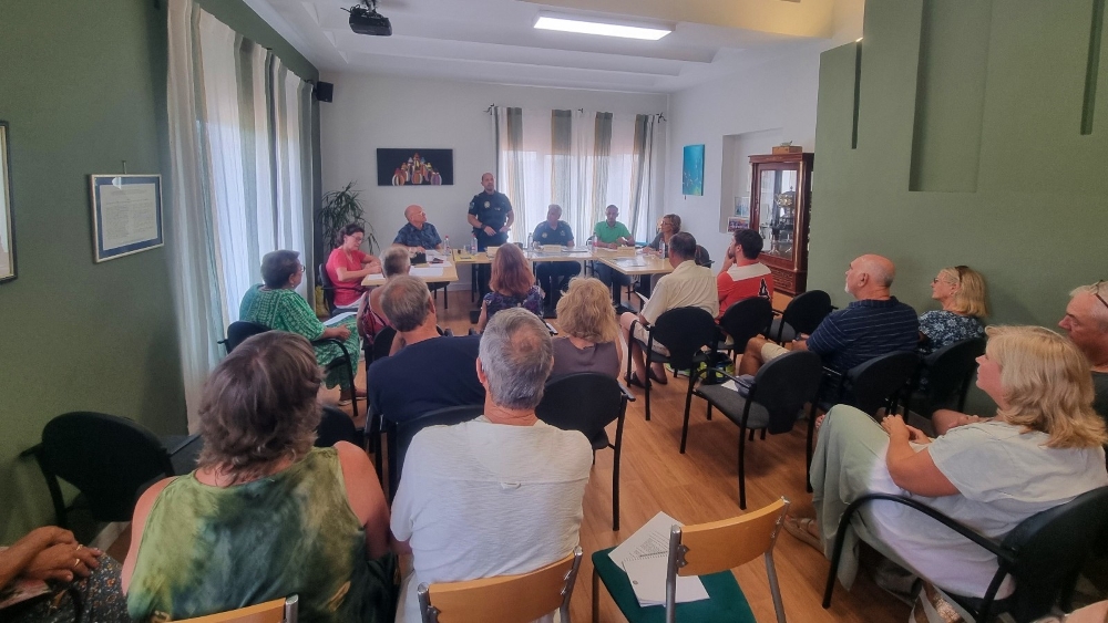 AytoXabia_ParticipacionResidentesReunionVecinos Lluca