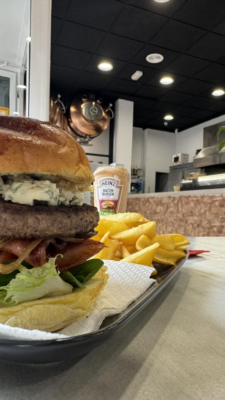 EL BANCALET Plato 01 768x1365