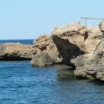 Xàbia Council warns of dangers of jumping into the sea in unauthorised areas