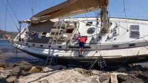 0812 NEWS Yacht 1