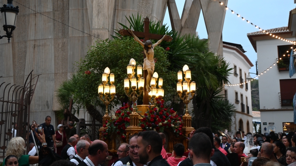 250909 NEWS Santisimo 1