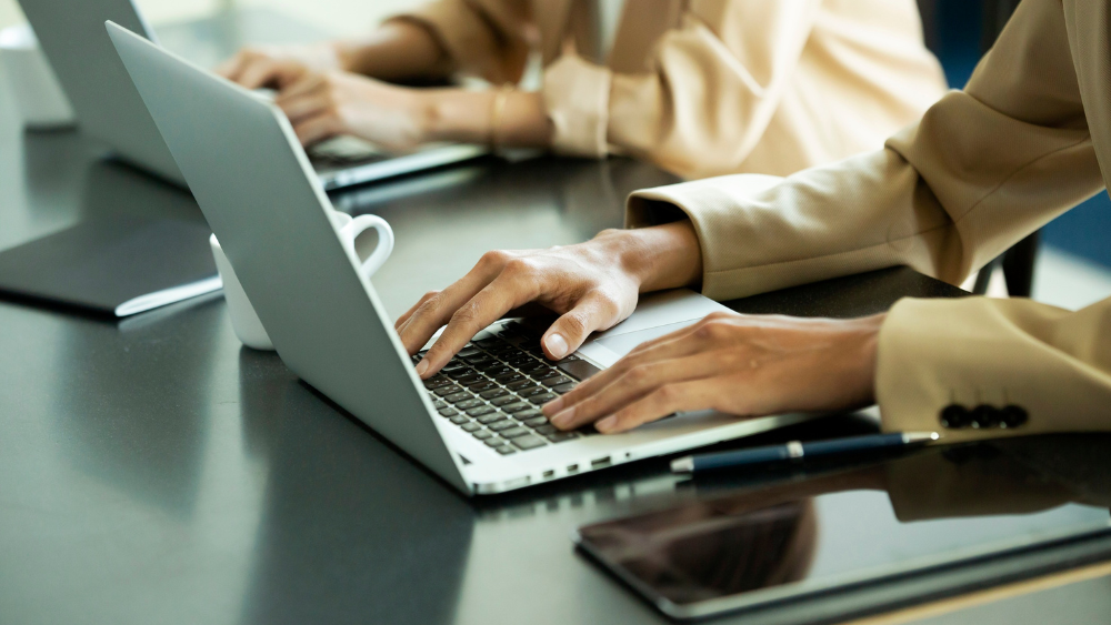 251016 NEWS Working Misc 1