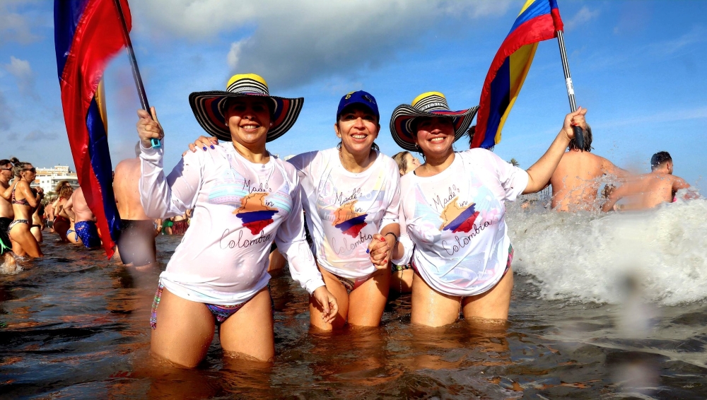 NEWS ARTICLE NYD Swim 1